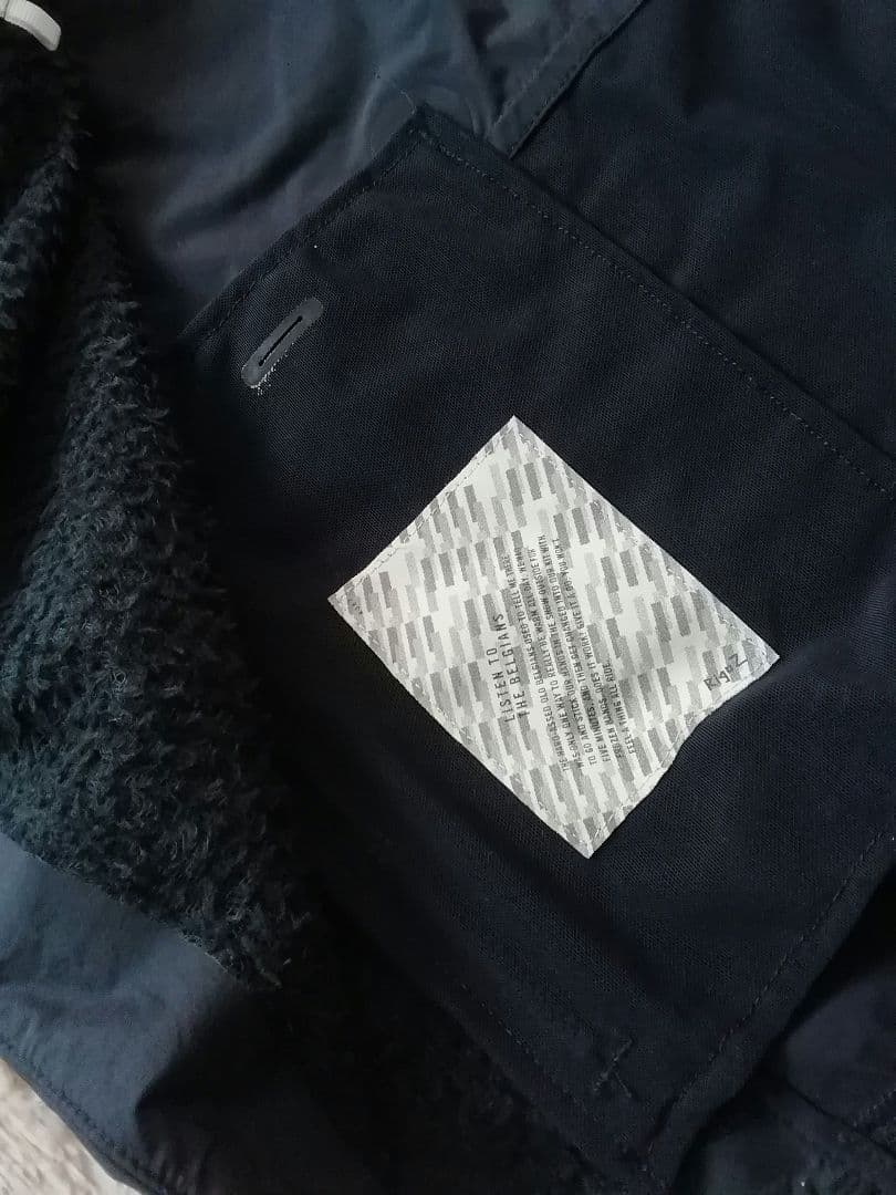 ラファ pro team インシュレジレ Mサイズ