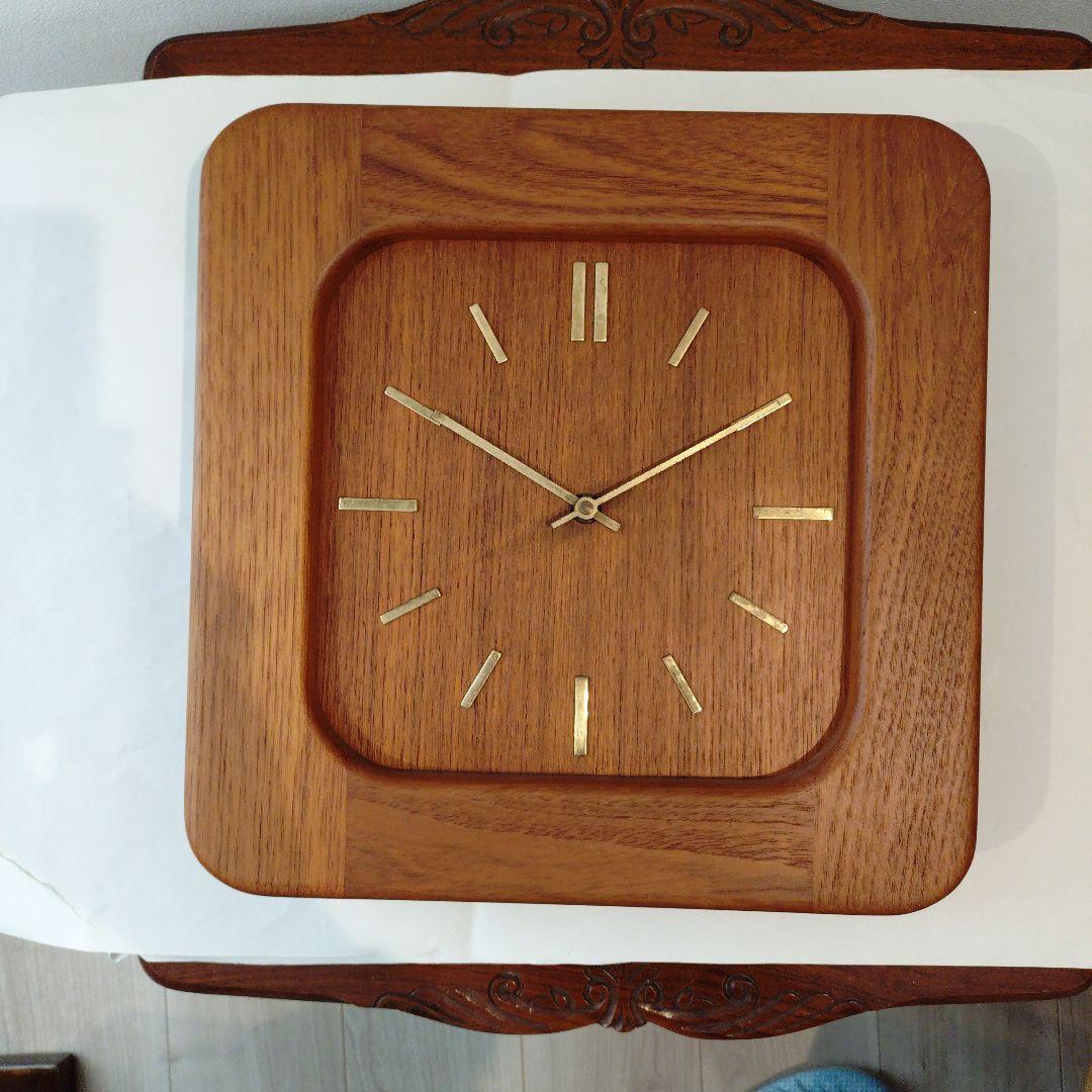 チーク材　壁掛け時計　デンマーク製　動作確認済み　1960年代　ヴィンテージ