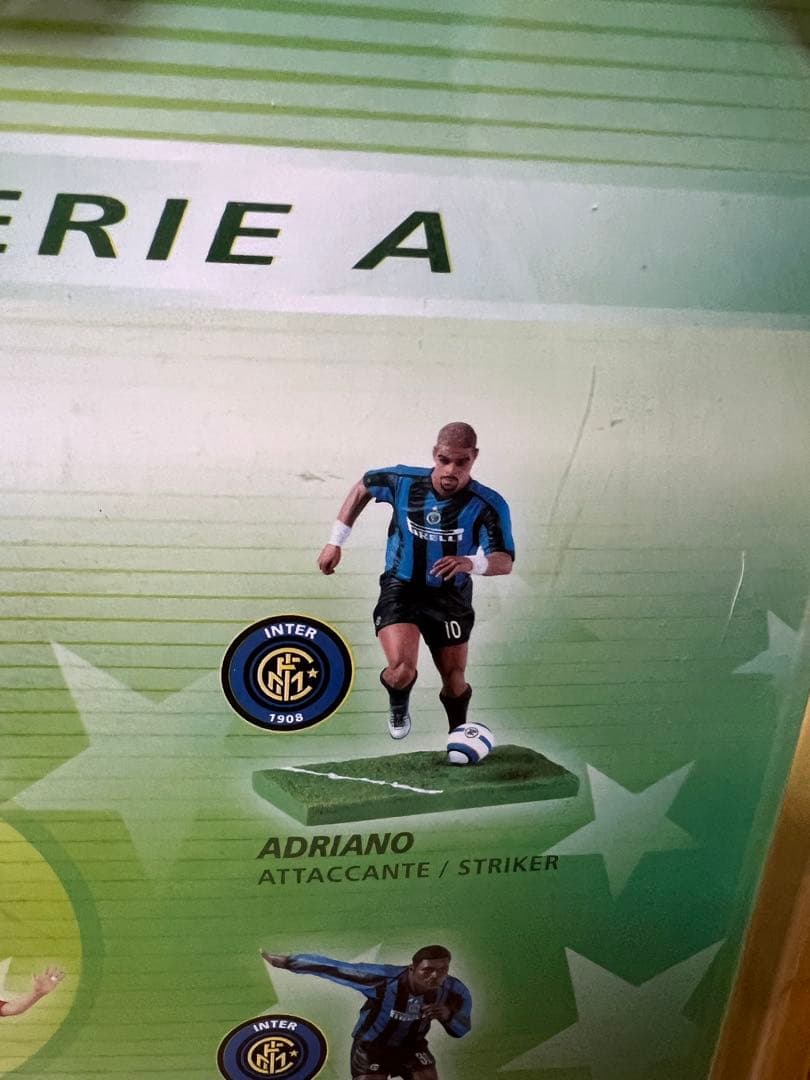 アドリアーノ フィギュア インテル　人形