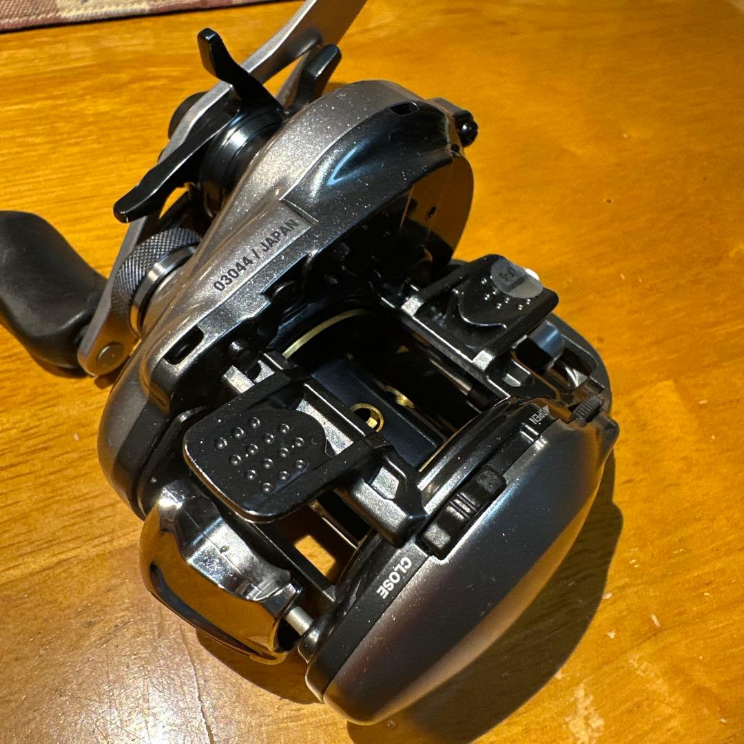 シマノ　13メタニウムHG右