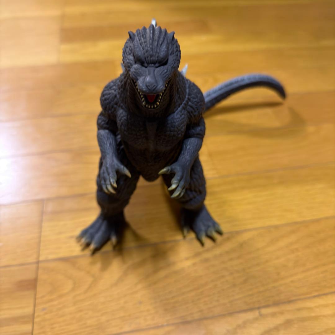 ゴジラフィギュア