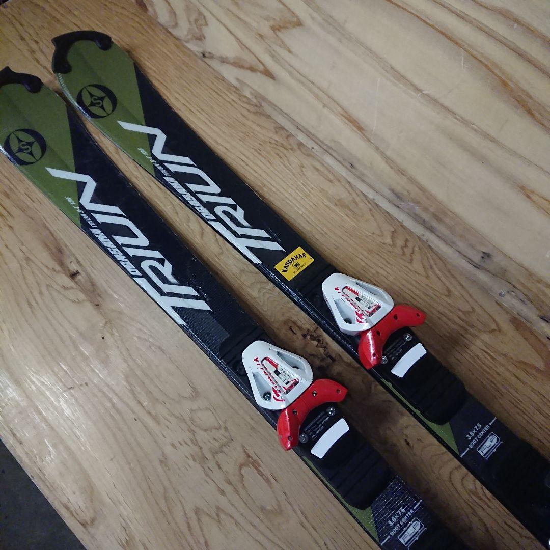 【中古品】オガサカTRIUNジュニアSTeamSLスキー140cm