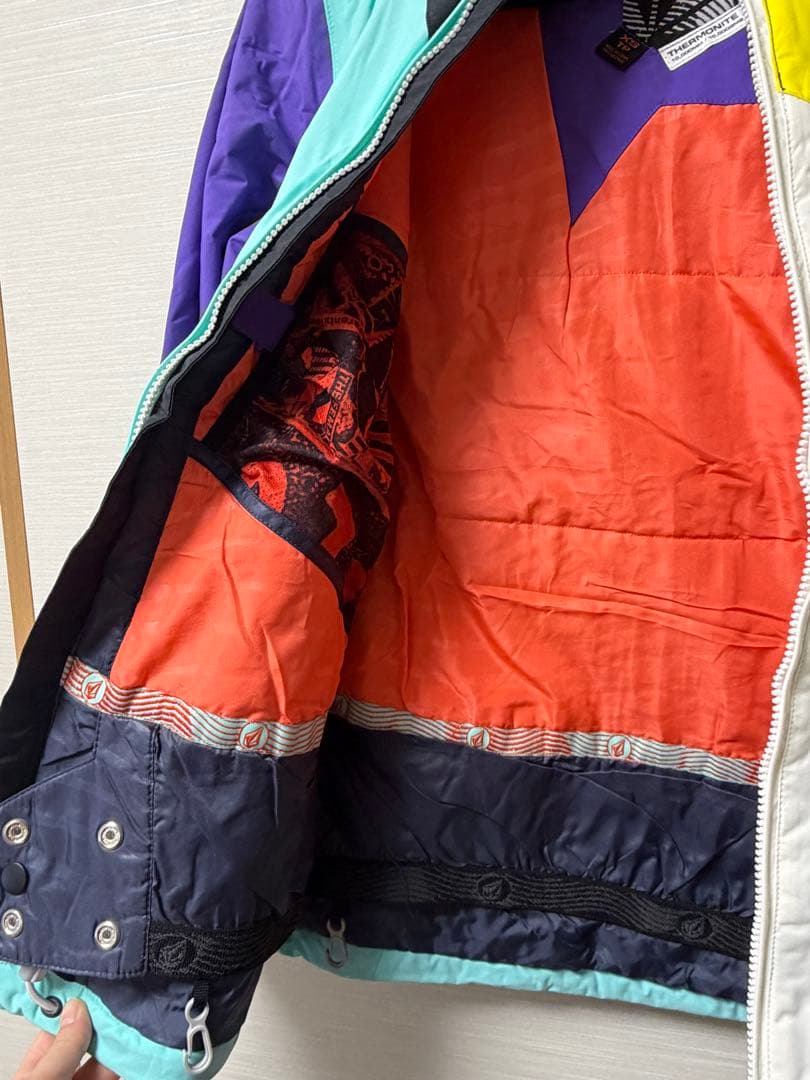 VOLCOM 上下セット 女性用スノーボードウェア マルチカラー