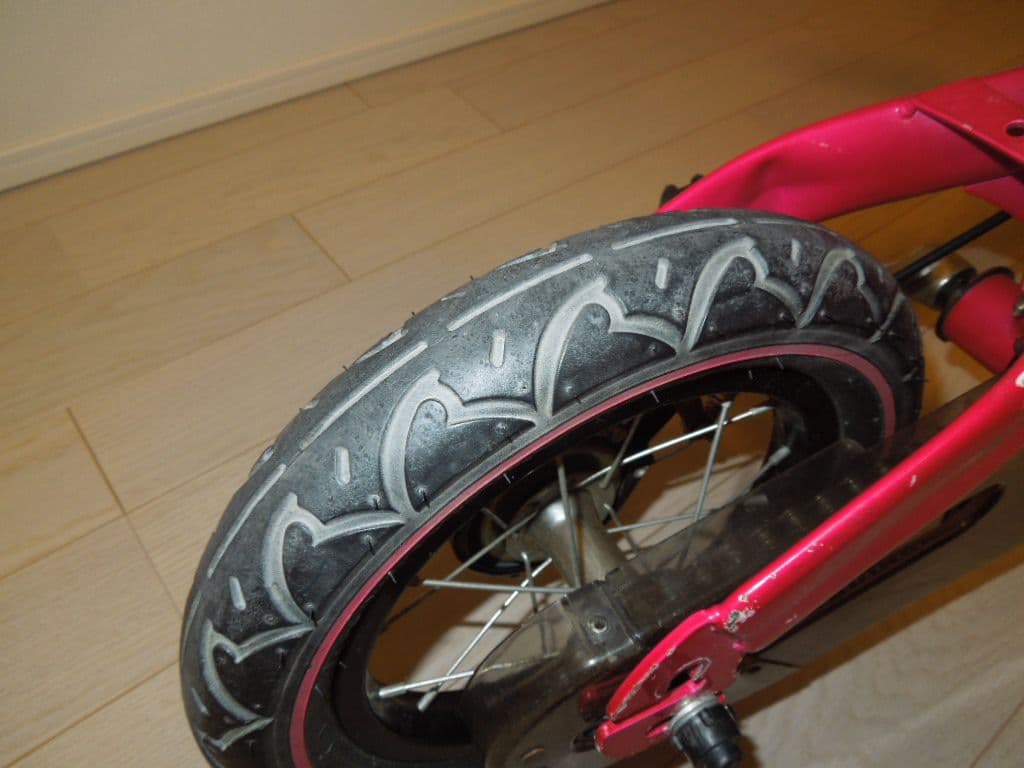 Henshin ピンクバランスバイク