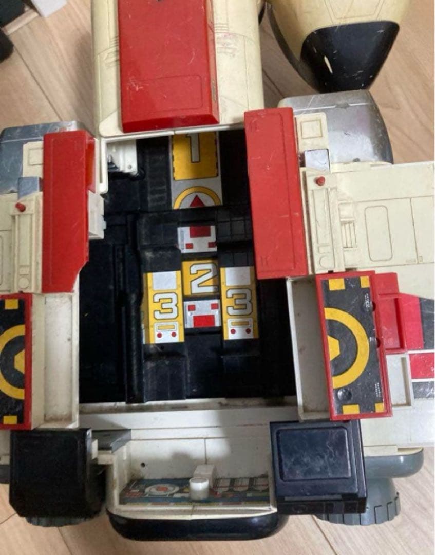 チェンジロボ　DX デラックス超合金　　電撃戦隊チェンジマン　シャトルベース