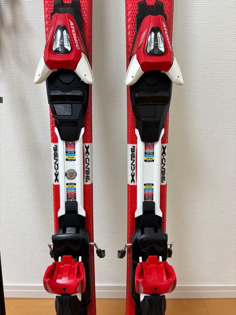 ATOMIC REDSTER XT 子供用スキー板セット　130cm