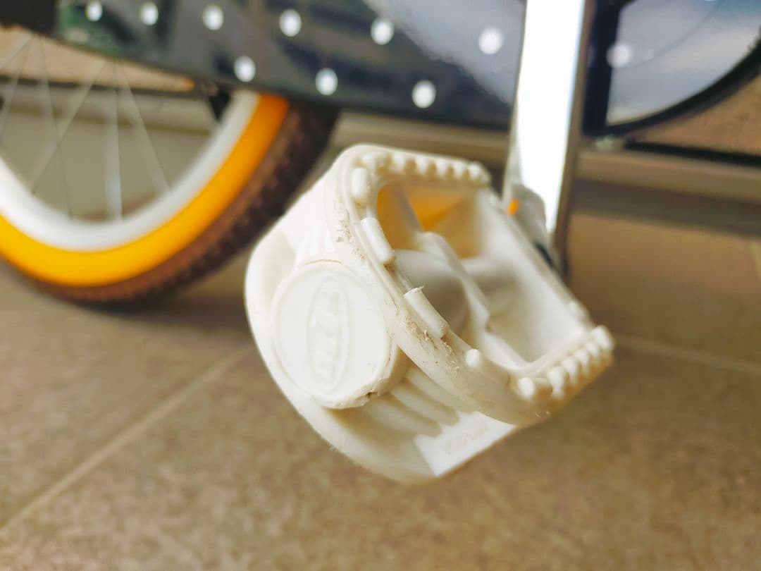 【兵庫県引取り専用】18インチ　幼児用自転車