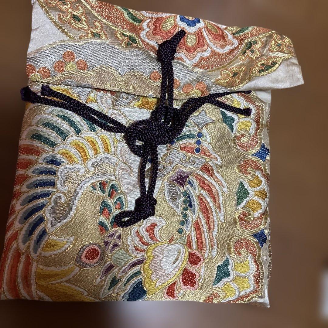 狸の顔 木製お面 伝統的装飾付き