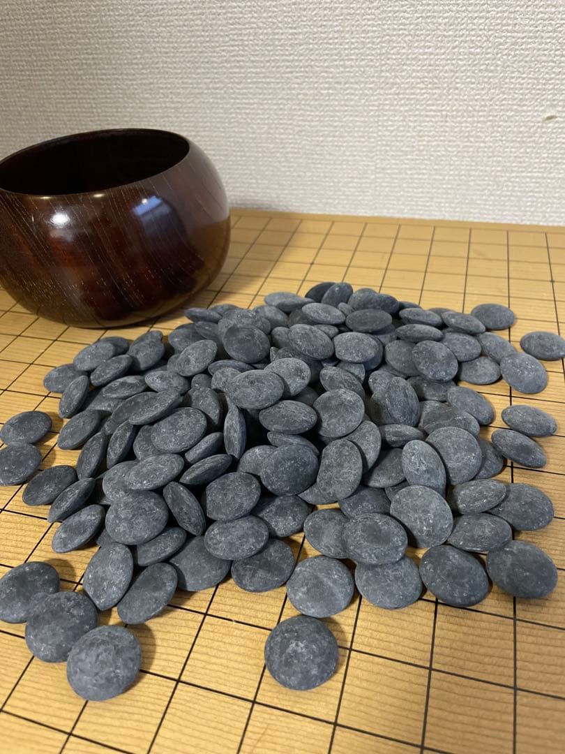 【極美品】高級 囲碁セット 本榧 ヘソ 脚付き 蛤碁石 盤覆付き