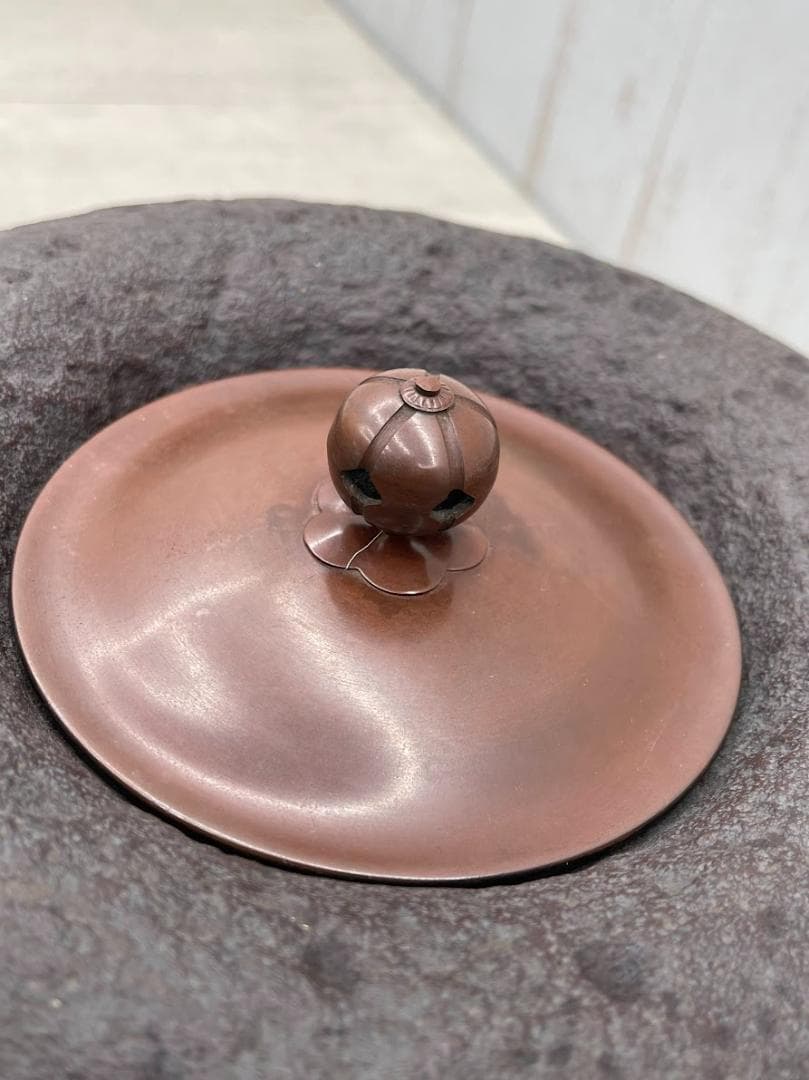 新品 人間国宝 高橋敬典 柏茶釜 茶道具 共箱 鐶付き 炉釜 鉄釜 葉模様