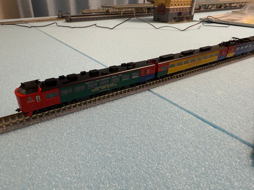 JR九州485系特急電車ハウステンボス4両セット 98252TOMIX