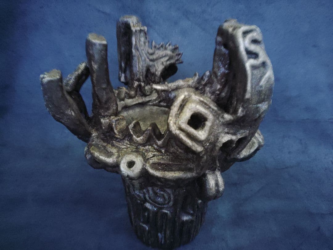 火焔型土器レプリカ　ＪＭＫ09　高さ270ｍｍ　幅240ｍｍ　重さ3.4ｋｇ