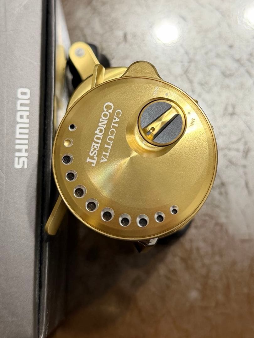 21カルカッタコンクエスト200HG シマノ　ベイトリール　美品