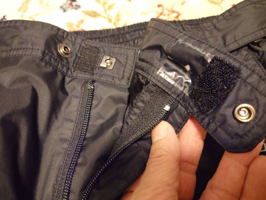 【断捨離出品・希少】SPYDER ブラック スキーパンツ　サイドフルジップタイプ