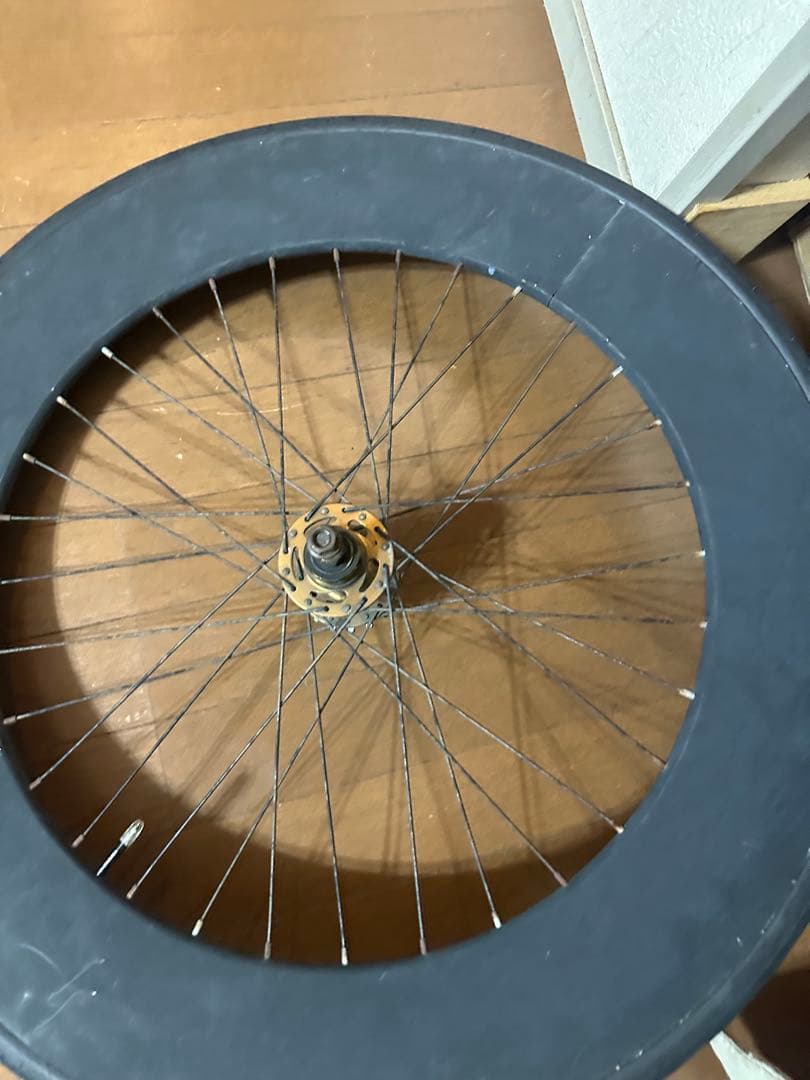 ピストバイク　ディープホイール