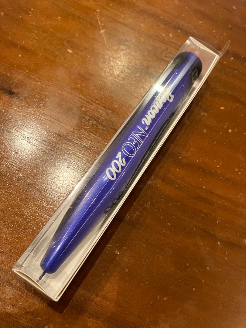 ルアー・フライ D-CLAW / Beacon NEO 200