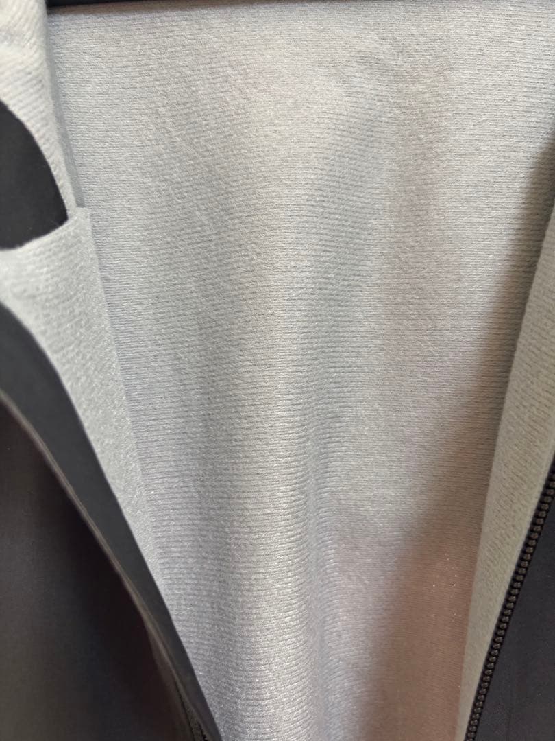 アンダーアーマー上下　ウィンドブレーカー　トレーニングウェア　裏起毛　ストレッチ