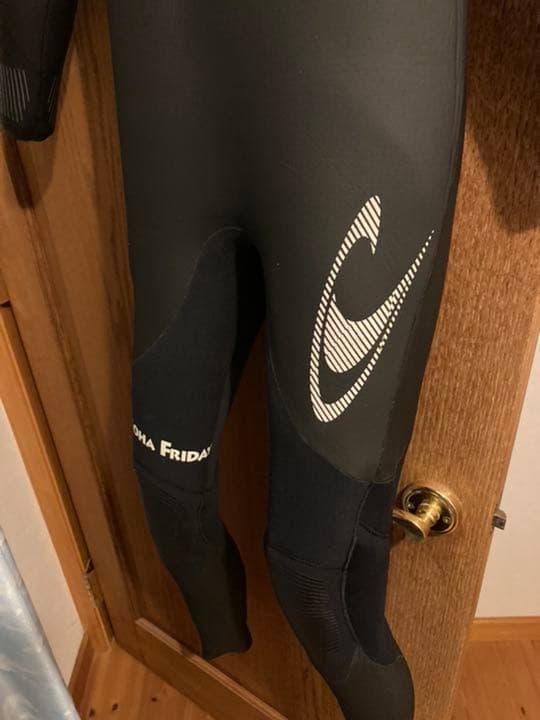 暖かさと動きやすさとカッコ良さの揃ったウエットスーツ！！