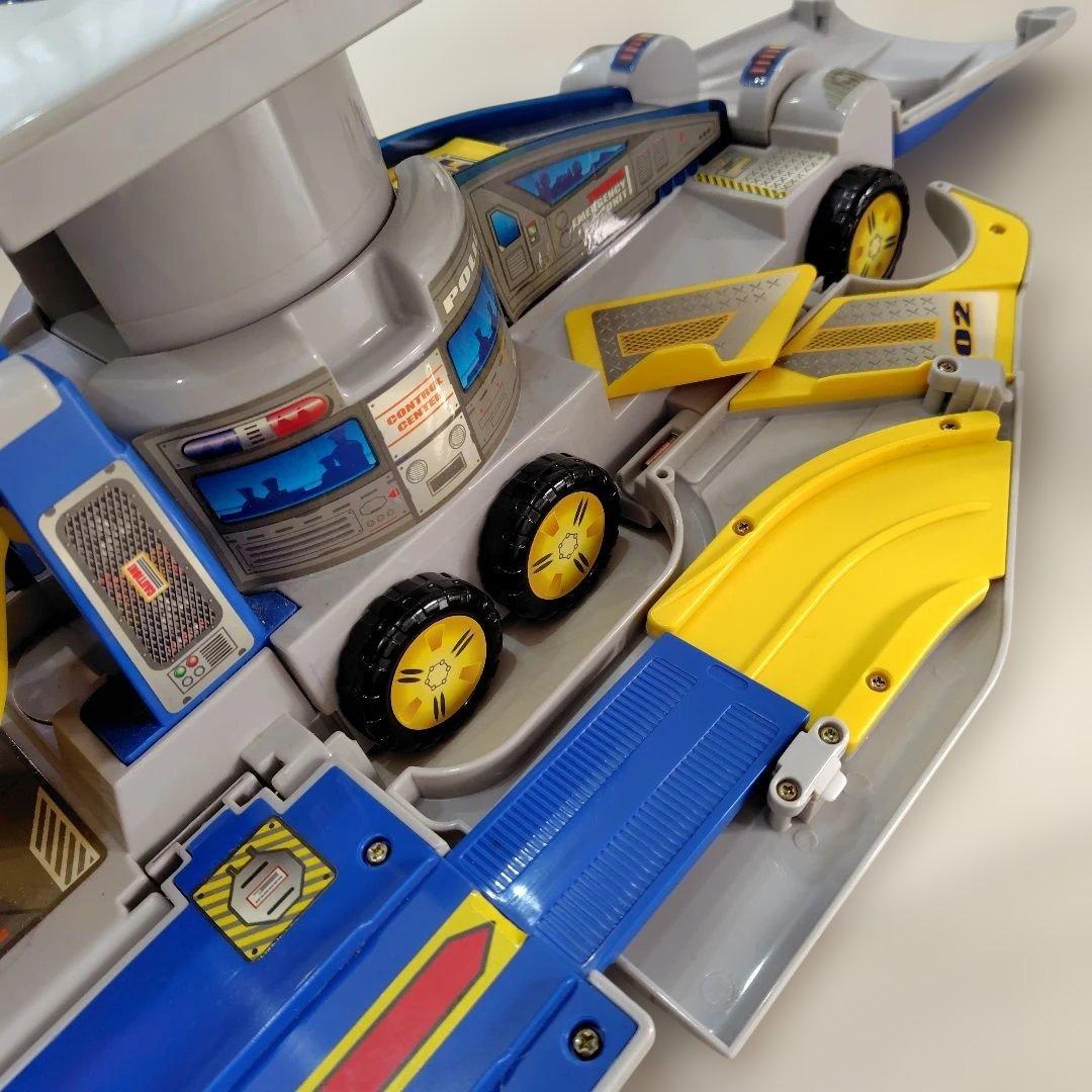 貴重　新品電池交換済み　トミカ マグナムパトレーラー ハイパーブルーポリス