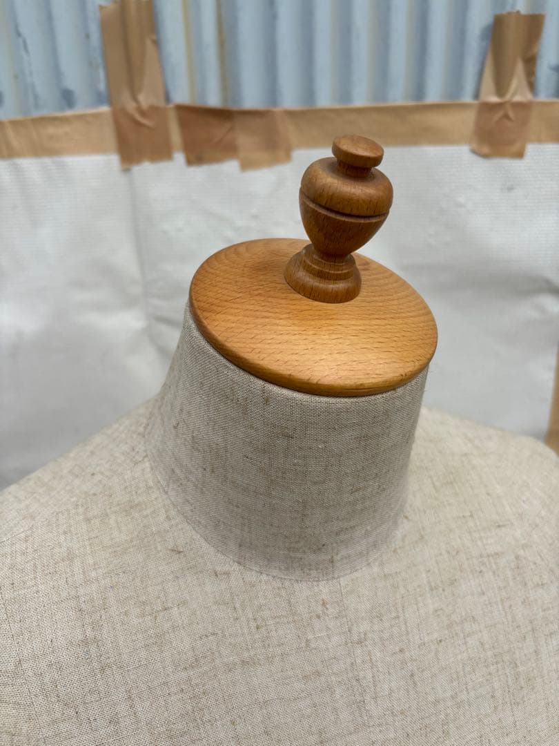 マネキン ボディ　トルソー　女性用 　HOSOKAWA製　ナチュラルカラ-