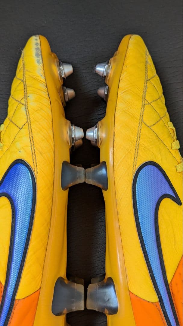 NIKE サッカースパイク ティエンポ レジェンド SG ナイキ　シューズ