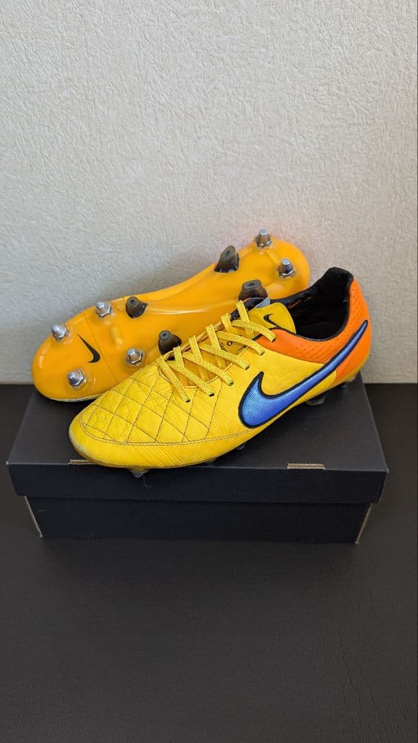 NIKE サッカースパイク ティエンポ レジェンド SG ナイキ　シューズ