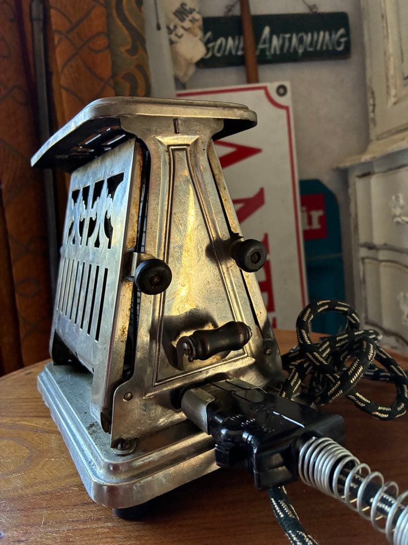 アンティーク　トースター　美しい　メタル　トースター　アメリカ　1920年代