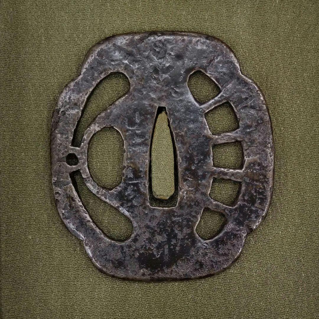 在銘　山吉兵　透かし鍔　柳生　尾張　水車　車　兎　日本刀　鍔　鐔　透かし鐔　拵