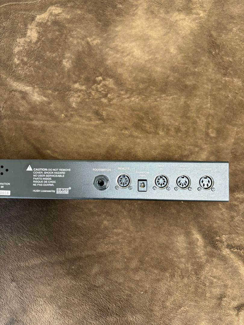 ロックトロン　voodu valve 真空管　プリアンプ　エフェクター　実働