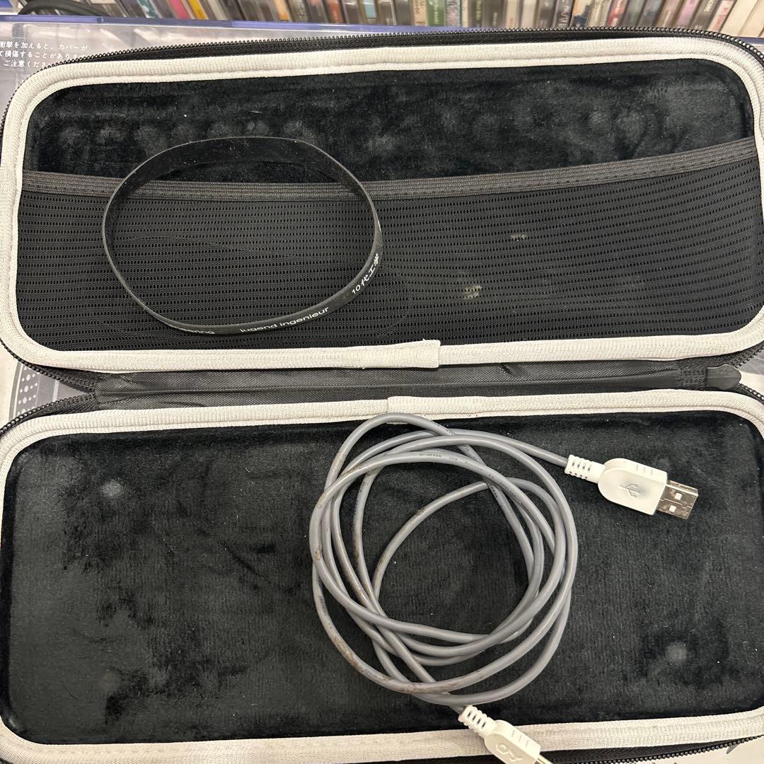 鍵盤楽器 Teenage Engineering OP-1