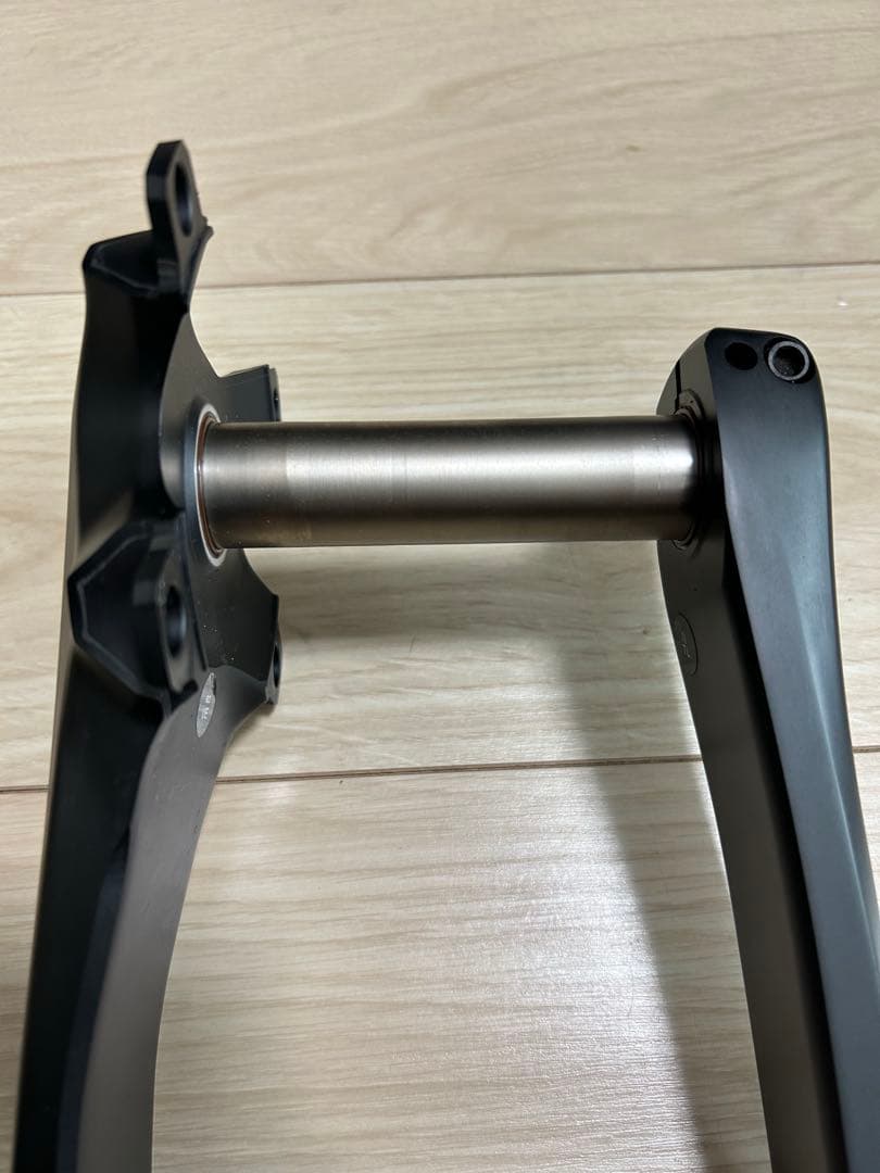 FC-R8100 165mm クランク