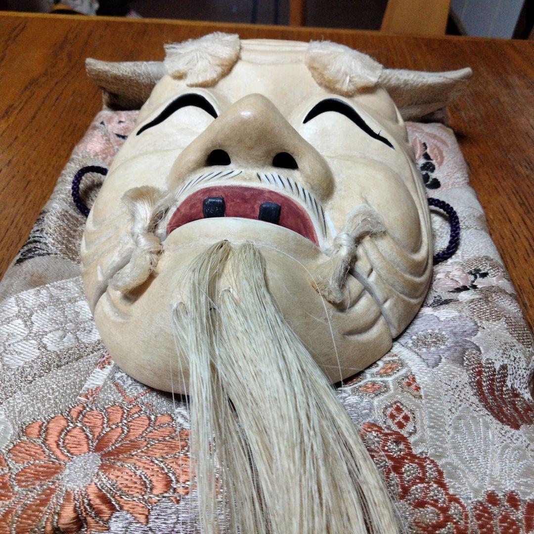 伝統的な能面 木製 翁