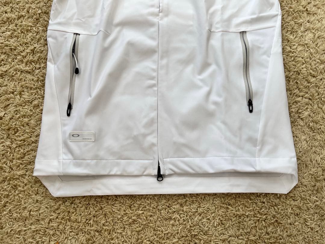 【新品】Oakley フード付きジャケット ホワイト
