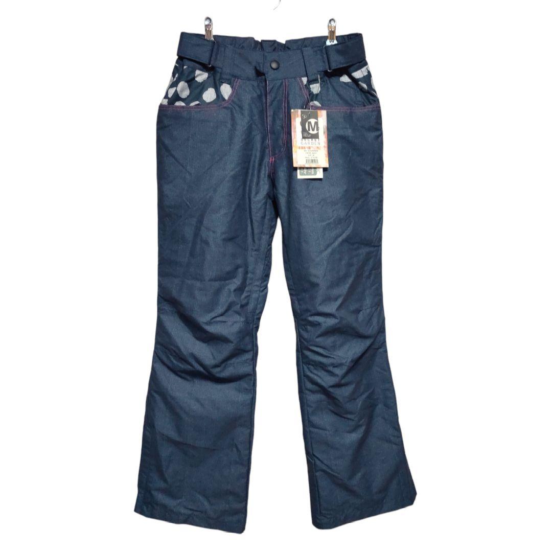 新品 ¥45,360 レディース スキーウェア/スノーボードウェア 上下セット