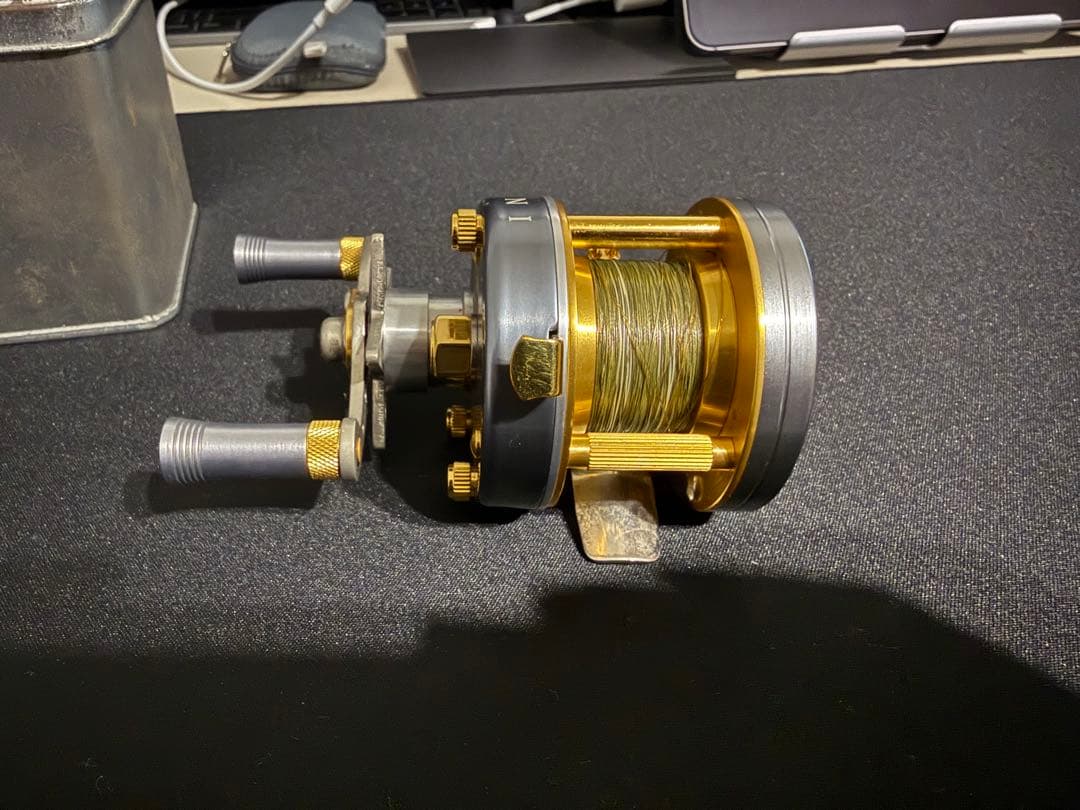 美品　メガバス　Pagani P200