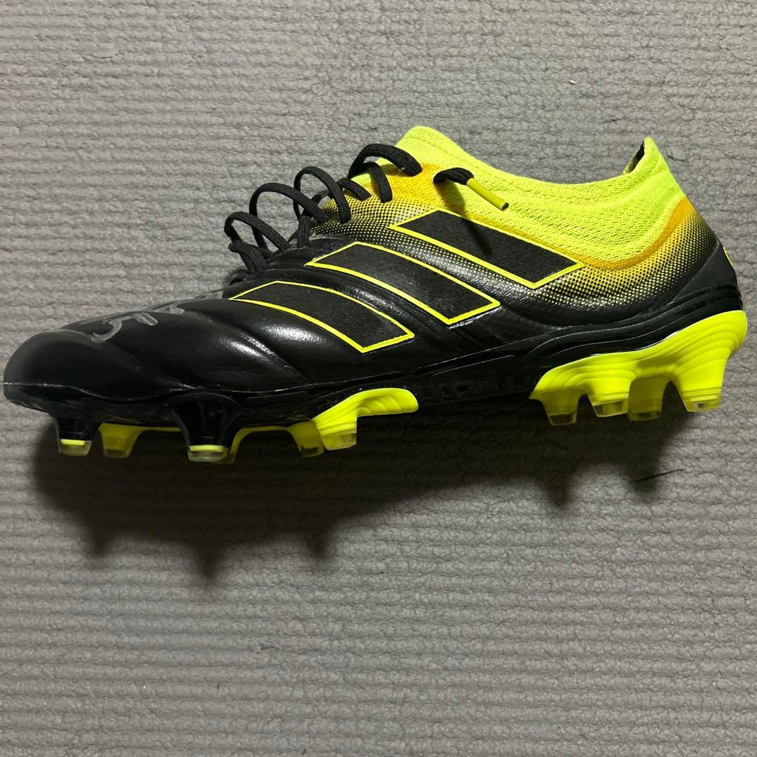 adidas コパ サッカーシューズ 黒、黄緑 プロ森本貴幸 サイン入りスパイク