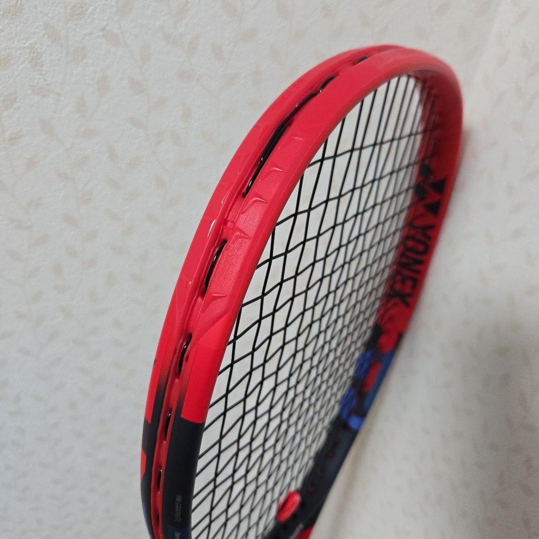 美品　YONEX VCORE GAME　ISOMETRIC　硬式ラケット　27