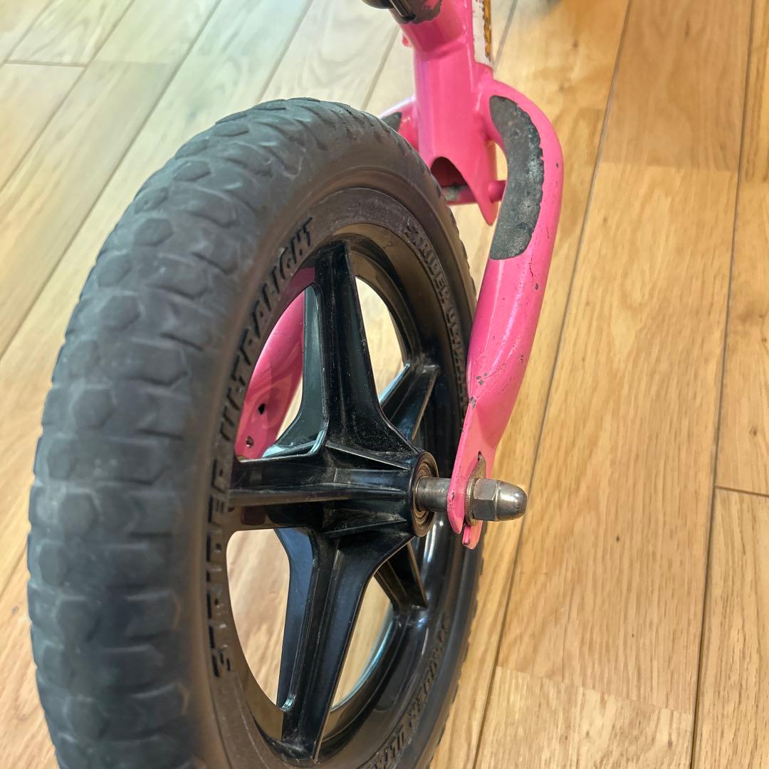 ストライダー　STRIDER バランスバイク ピンク　室内保管　今月まで値下げ中