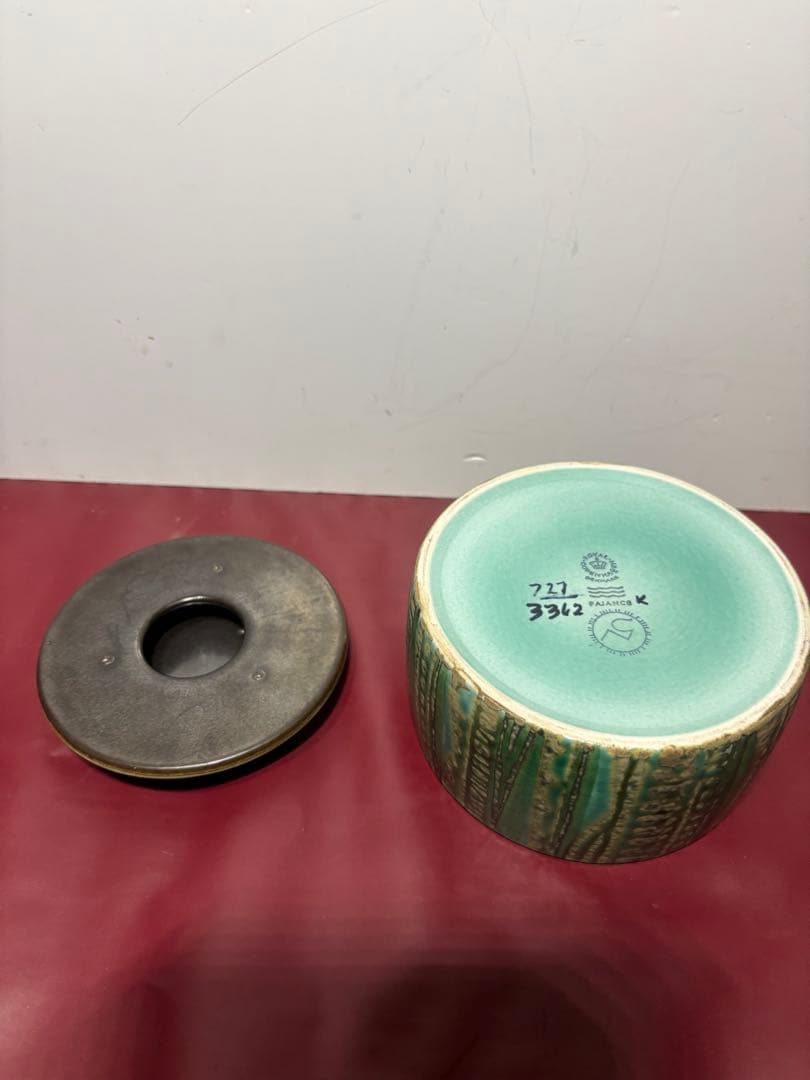 値下げしました　ロイヤルコペンハーゲン　蓋付き容器 小物入れ キャンディポット