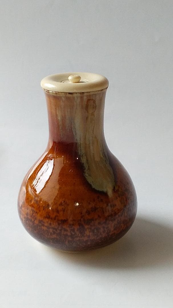 比古焼 鶴首茶入 藤崎寿山 作 仕覆 西陣織 大阪蜀紅 茶道具 共箱 美品 です