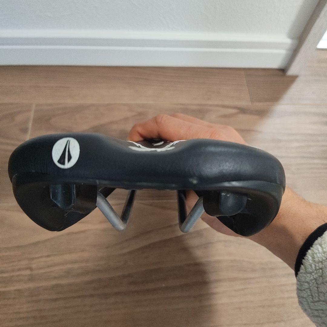 SDG ベルエア A&F別注スカル