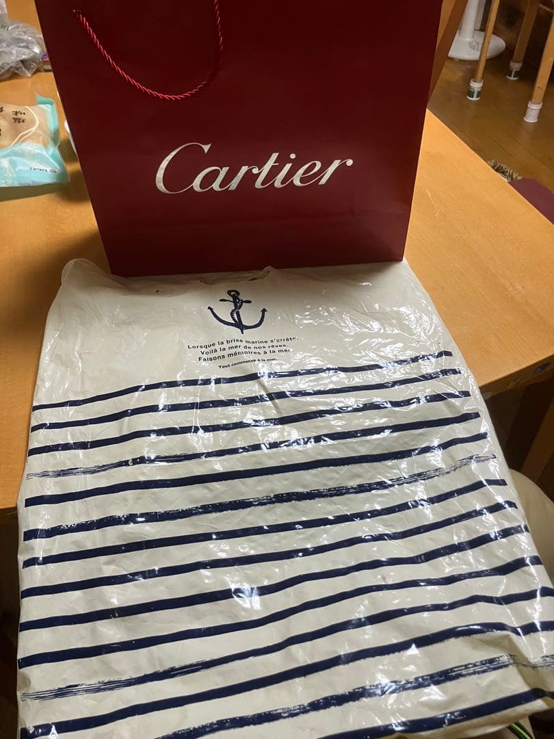 カルティエ　ドキュメントケース