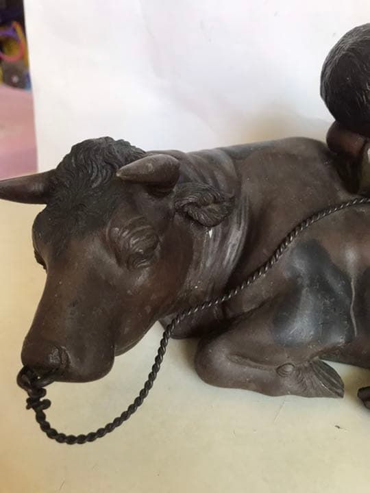 古銅製牛置物，工芸品，金工細作，長27cm，重4200克