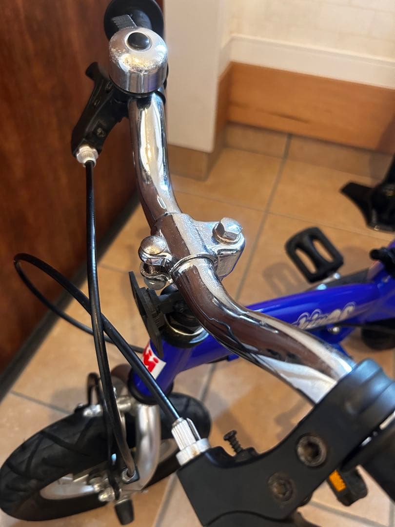 【へんしんバイクS】 ブルー 青 サドル2サイズ、プロテクター付