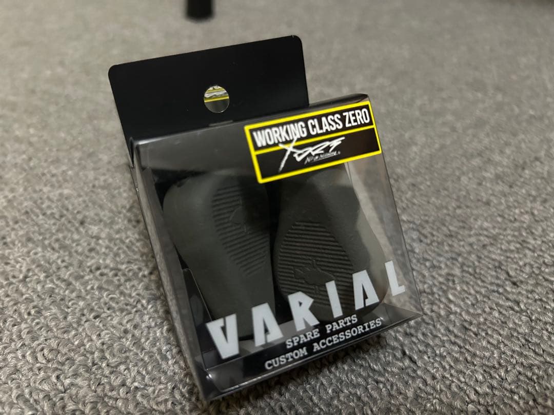 バリアルフラットノブ