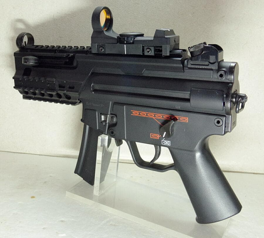 東京マルイ H&K MP5クルツA4 チャージャーカスタム
