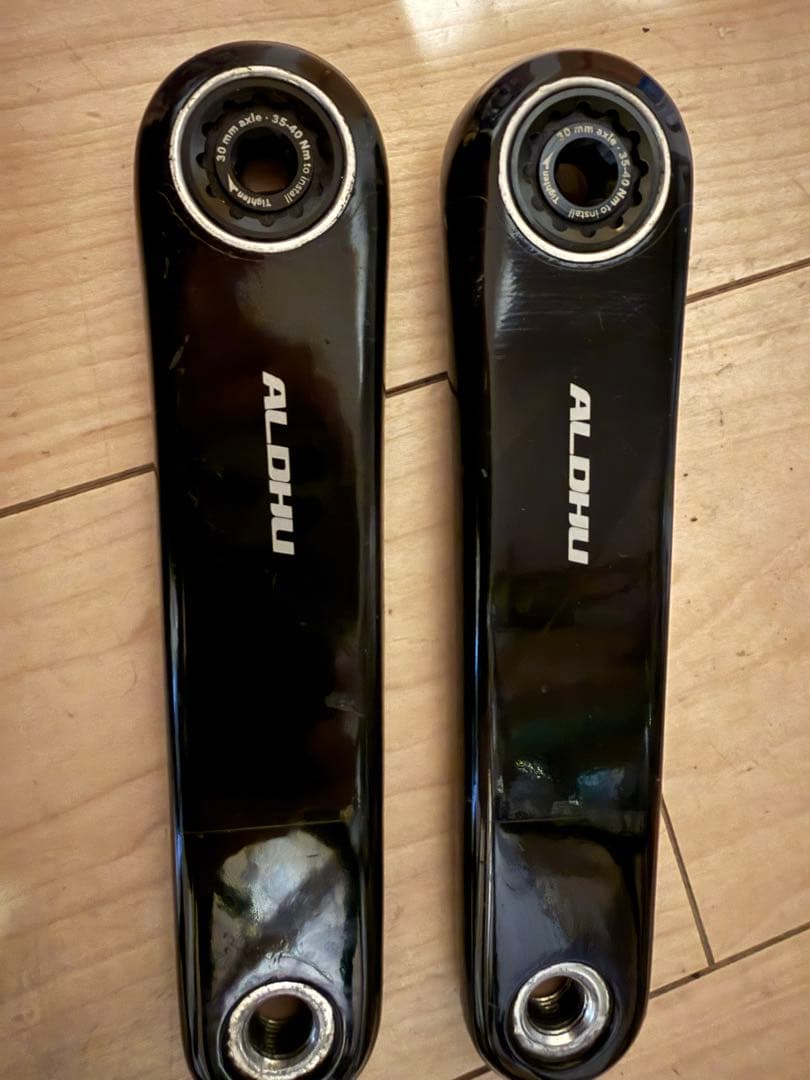 ALDHUカーボンクランク　ROTOR