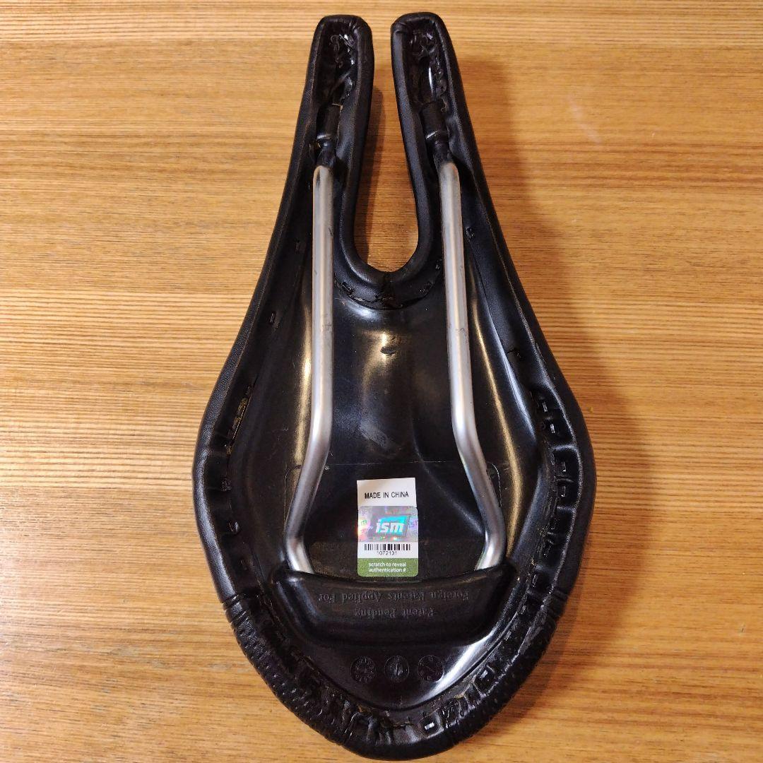 ISM アイエスエム サドル PL1.1 (Prologue) BLACK