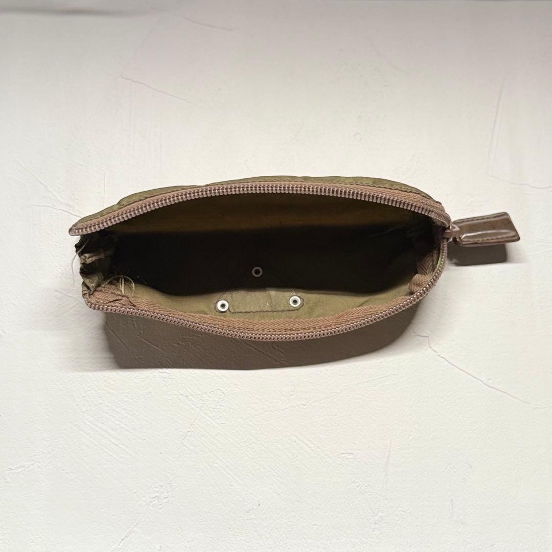 PRADA ペンケース “vintage”