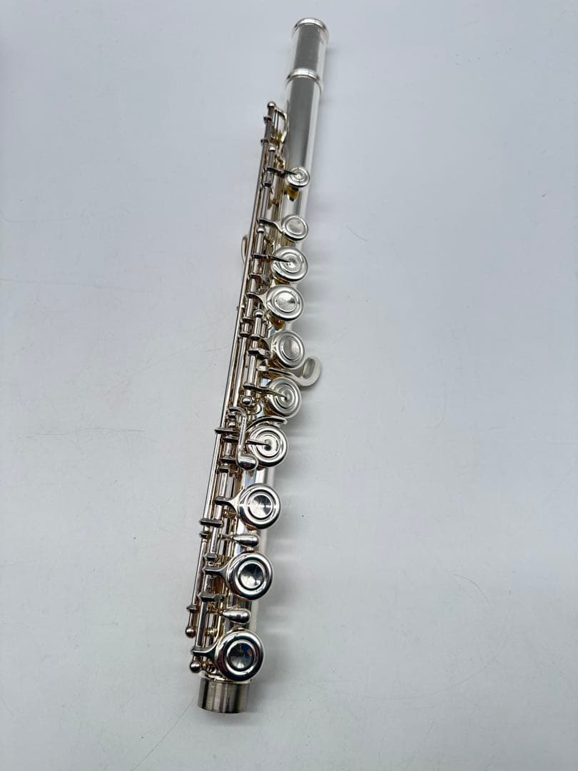 現行モデル　美品　YAMAHA　ヤマハ　YFL-212　フルート